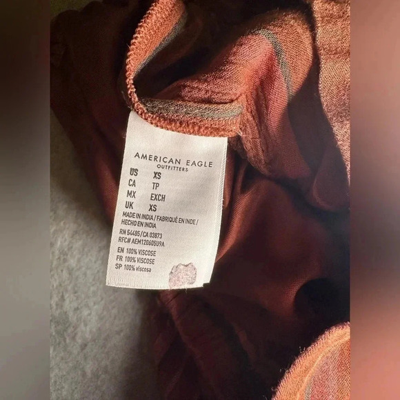 American Eagle Womens Red High Waisted Belted Tapered Leg Pants Size XS - Picture 8 of 9